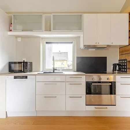 Relaxing Close To Nature And History *